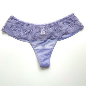 NWOT La Perla Malizia thong lace lavender scalloped edge size small